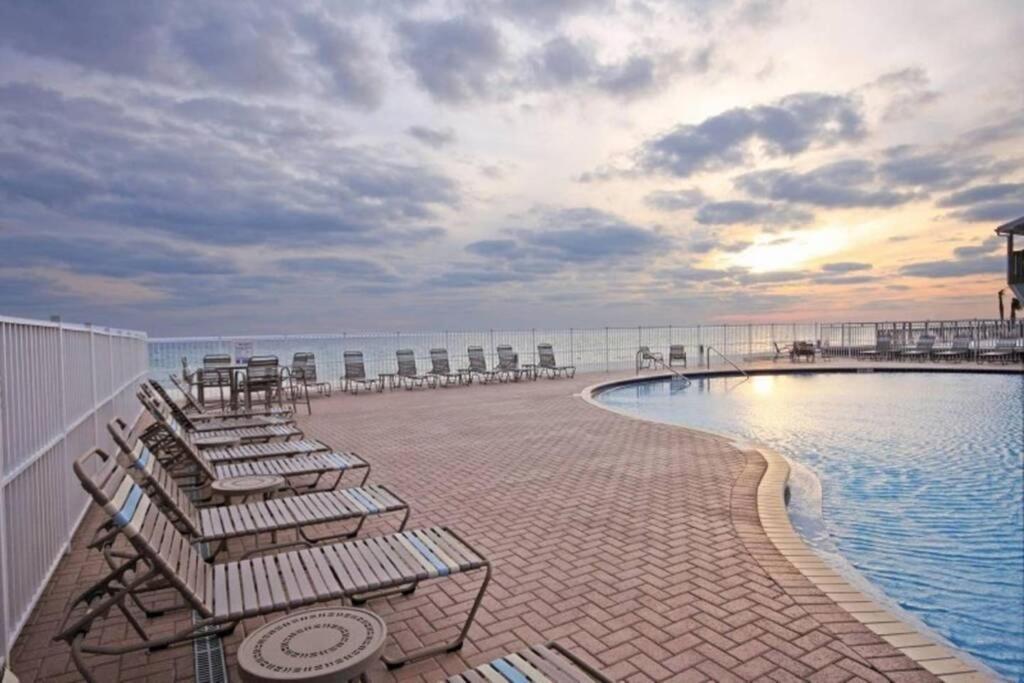 Happy Ours 2200 Sq Ft Corner Beachfront Sleeps 12 Panama City Beach Esterno foto